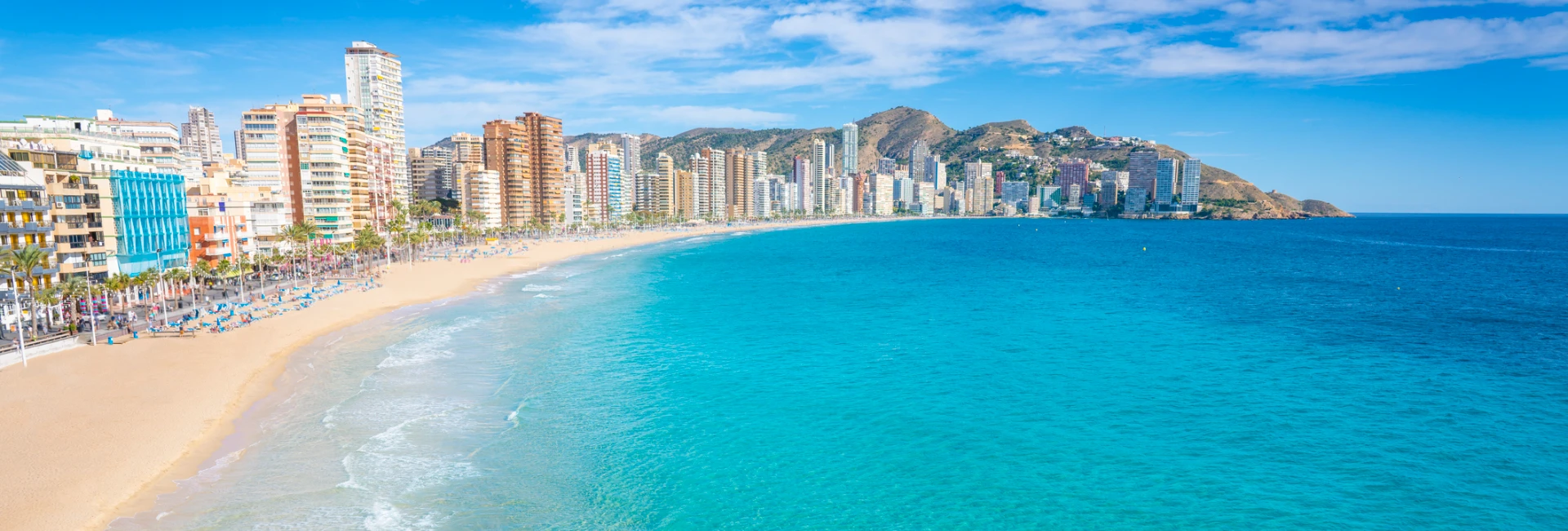 apartamentos-turísticos-cerca-playa-levante-benidorm
